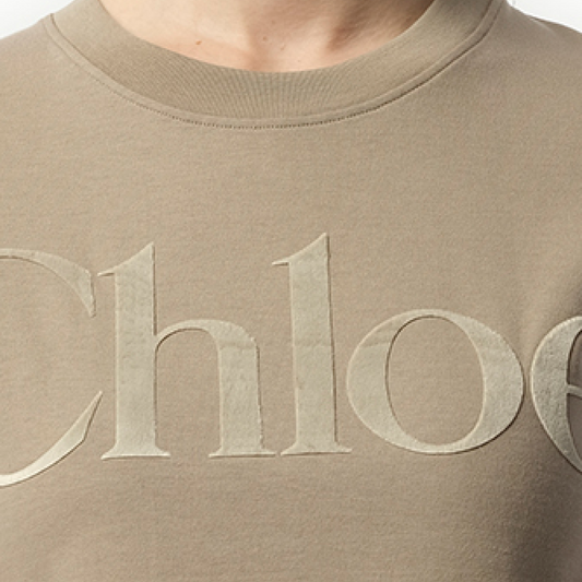 Chloe Logo T-Shirt in Powder Grey