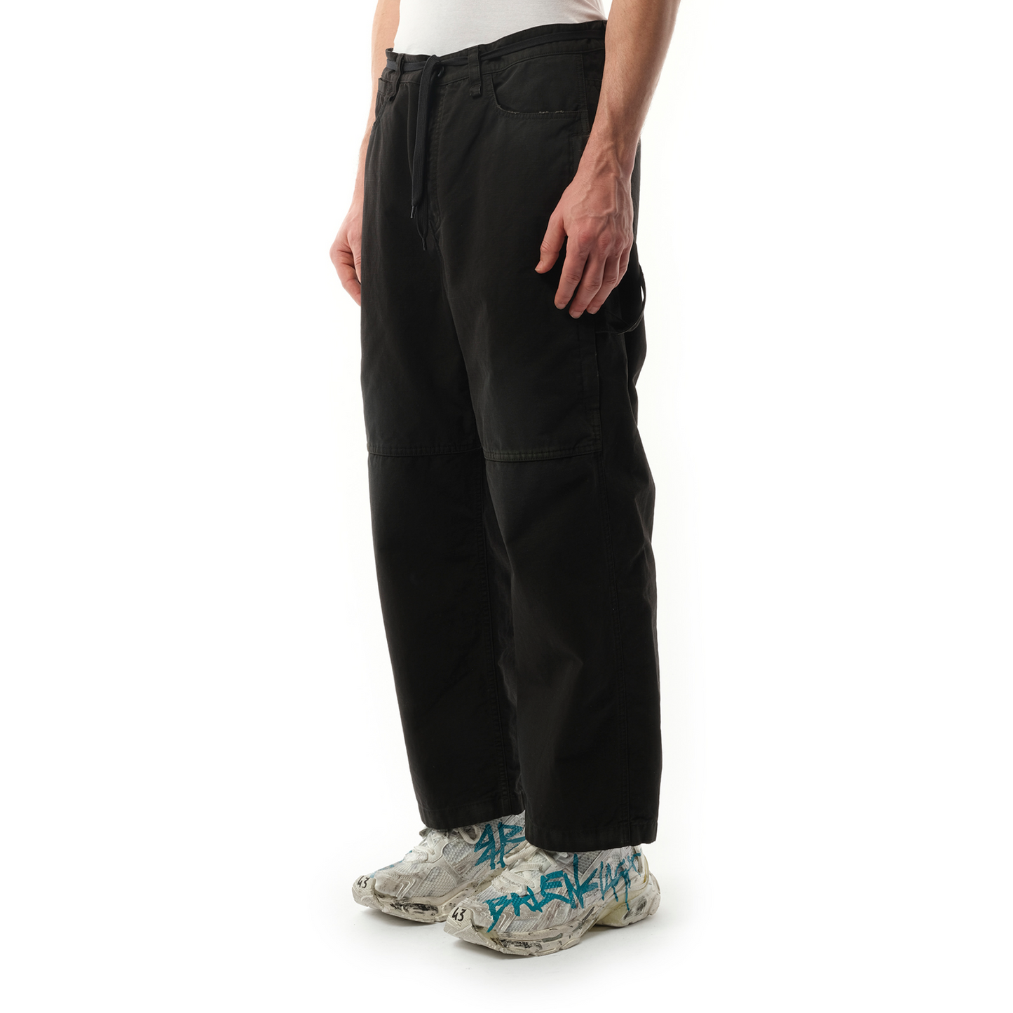 Cropped Skater Pants in Black