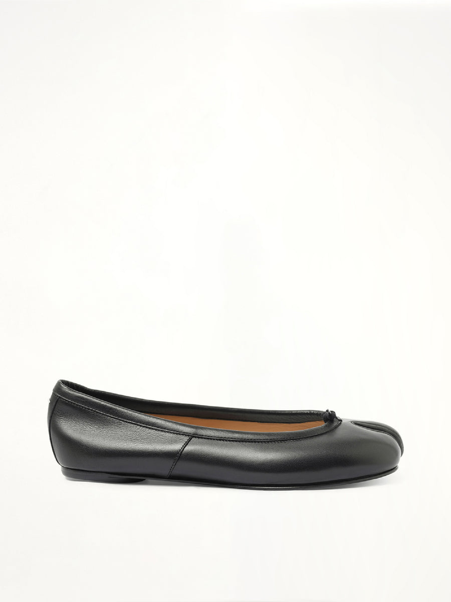 Tabi Flat Ballerina in Black