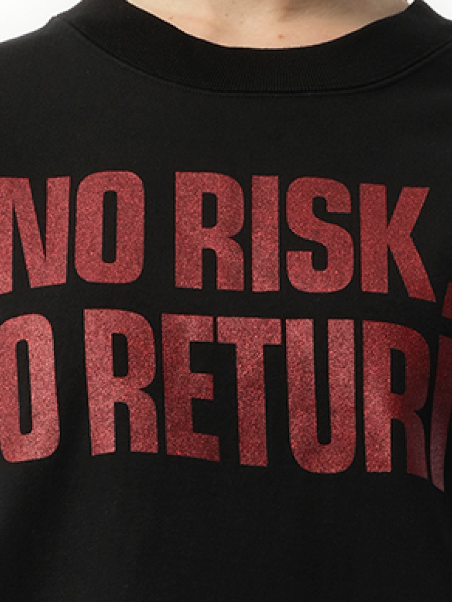 Sweatshirt in Black