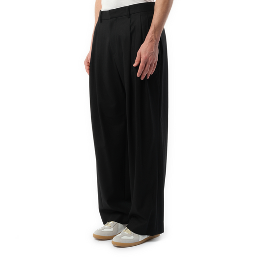 Four-Tuck Wool Pants in Black