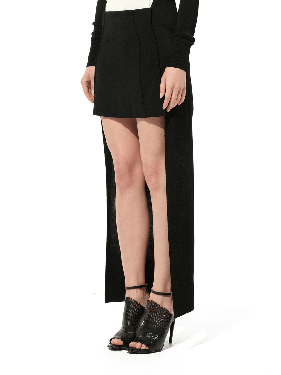 Back Panel Skirt in Black