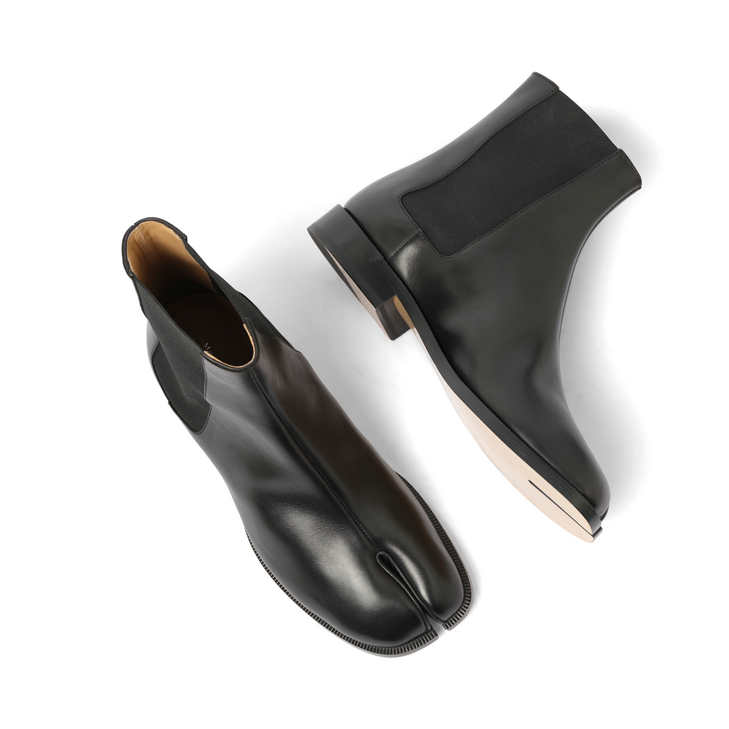 Tabi Chelsea Boots in Black