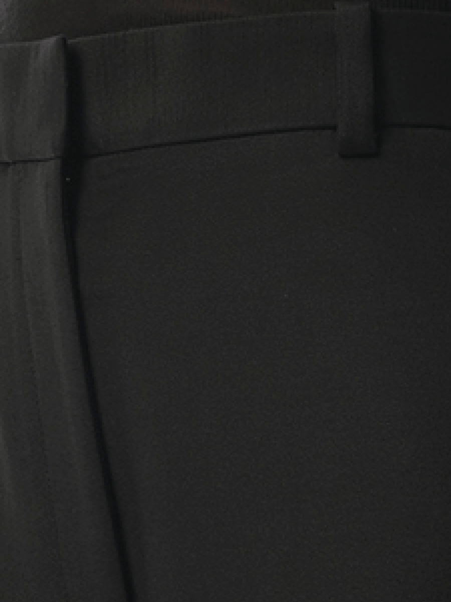 Caiton Pant in Black