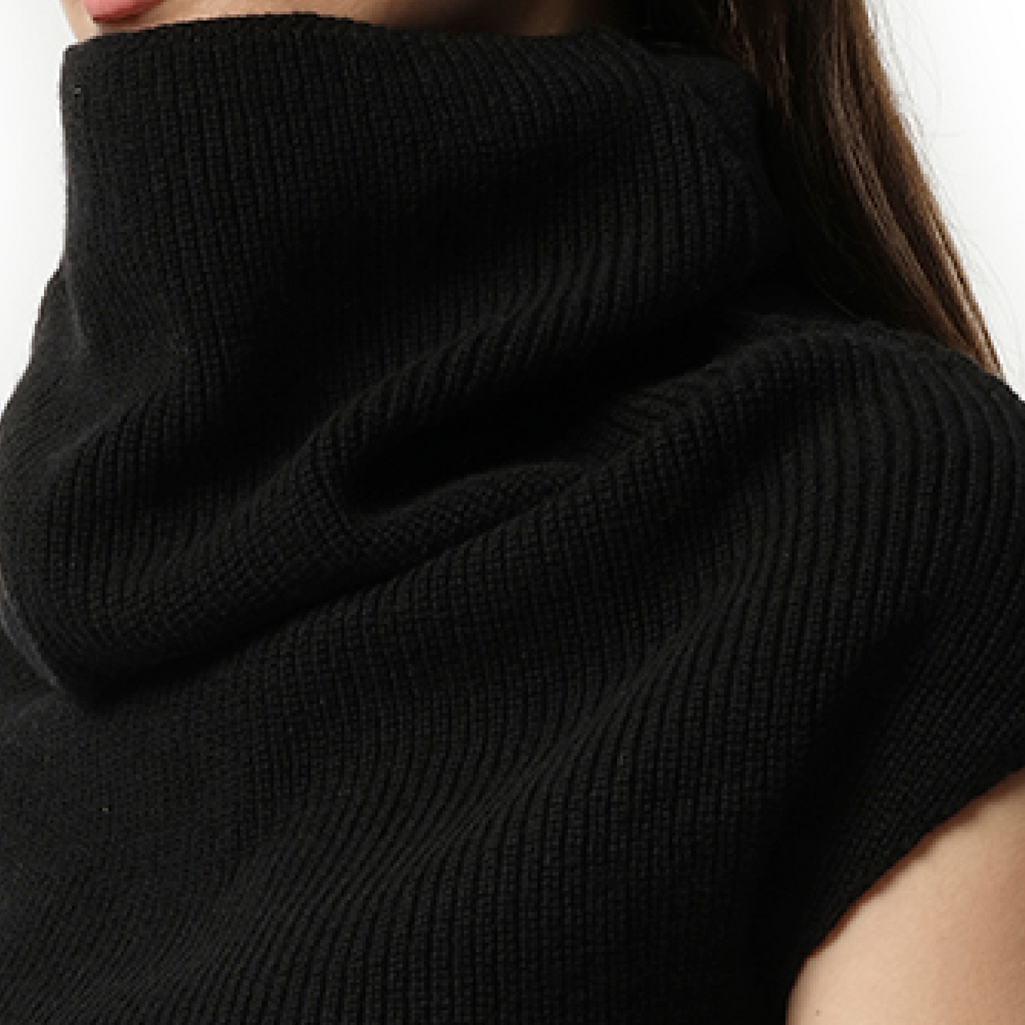 Sleeveless Crater Knit Sweater in Black