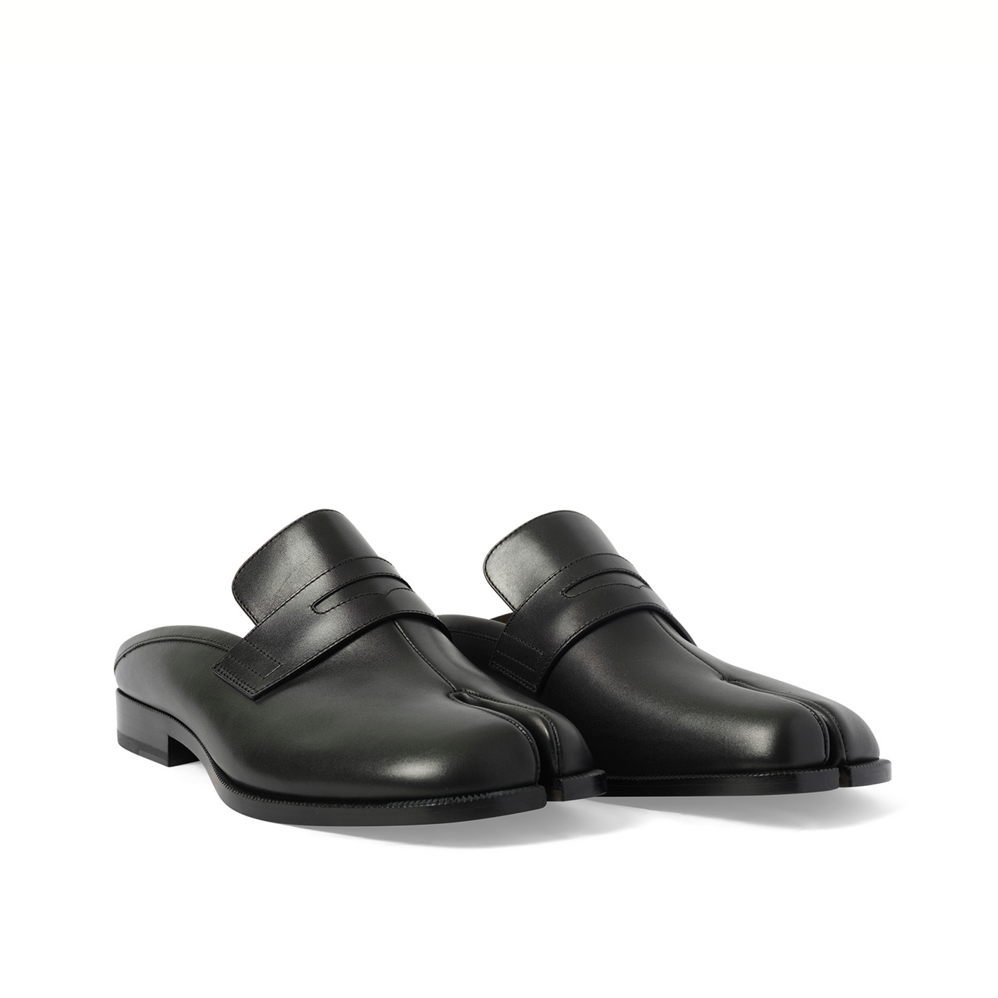 Tabi Loafer Mule in Black