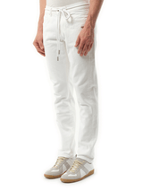 Slim Back Dart Jeans in White