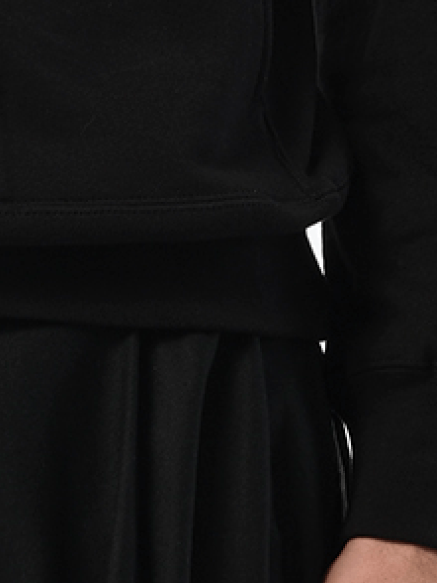 Hoodie in Black