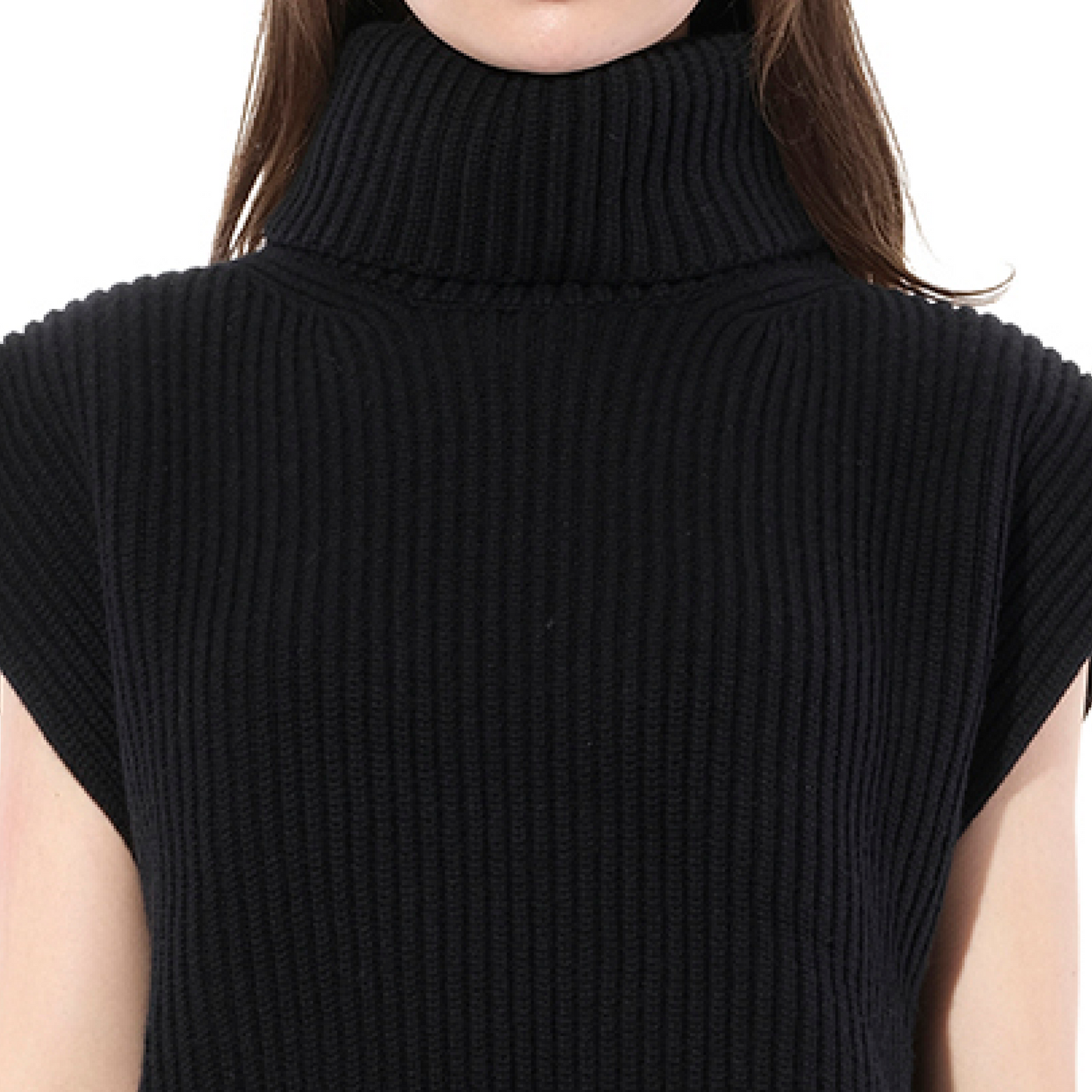 Turtle Neck Knitwear in Black