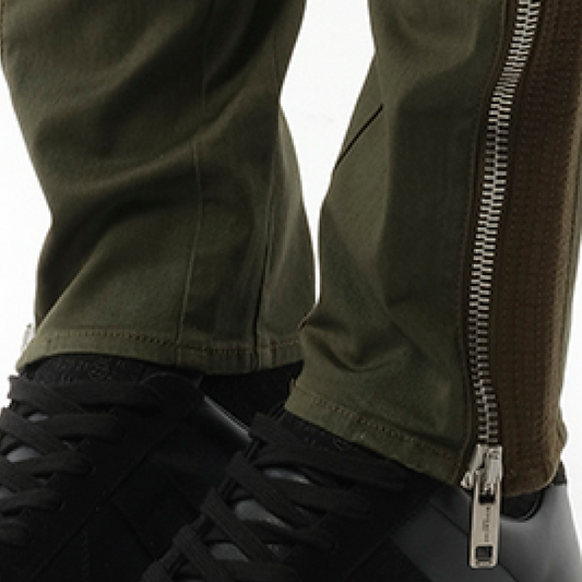 Fit Pants in Khaki