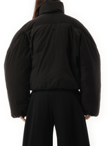 La Doudoune Courte Caraco in Black