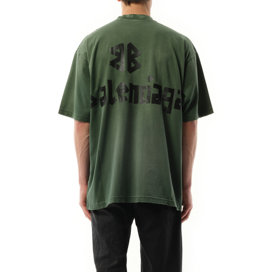 Gaffer Type Medium Fit T-Shirt in Green