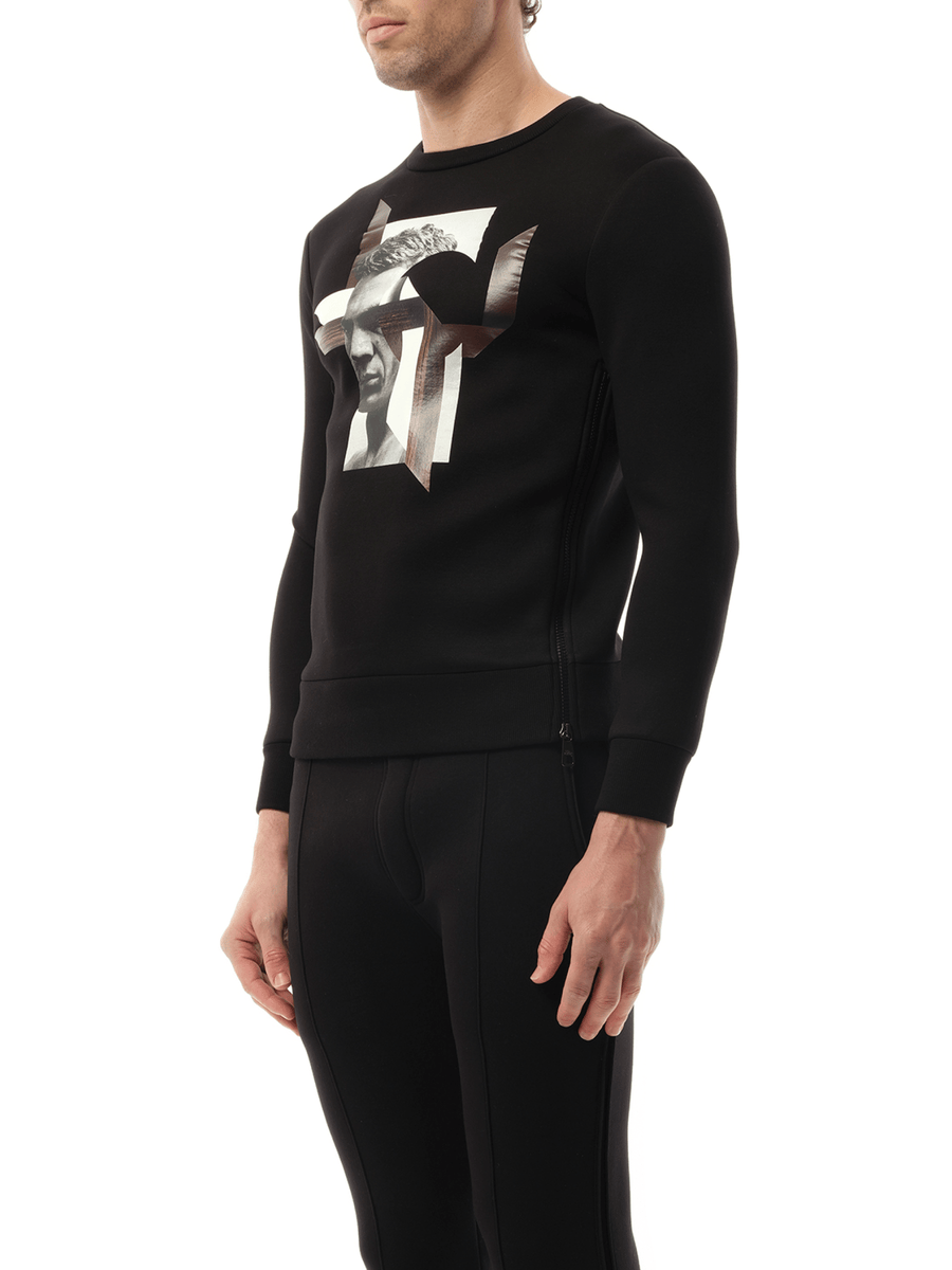 Sweatshirt in Black