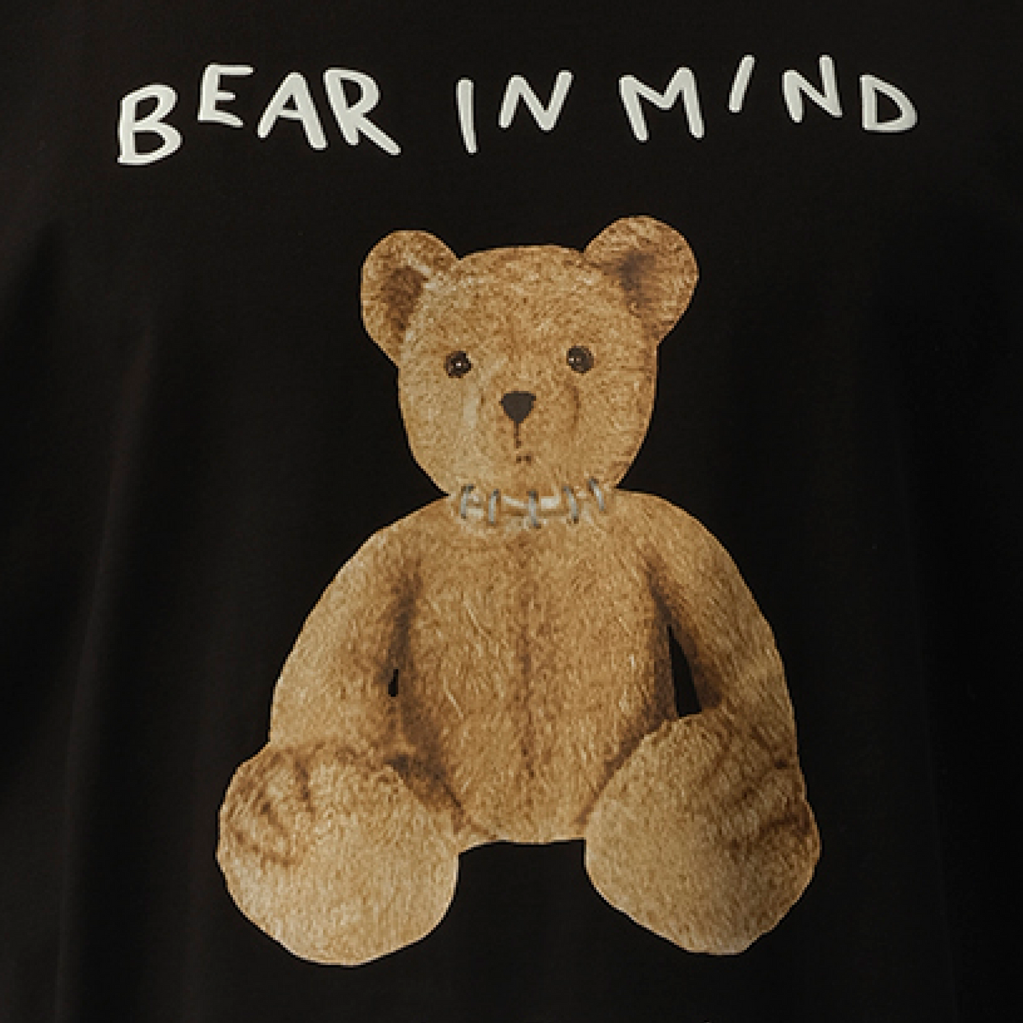 Bear in Mind Oversize T-Shirt in Black/Brown