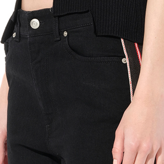 Emb Denim Jeans in Black