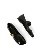 Polly Flat Sandals in Black Top View | CHLOE