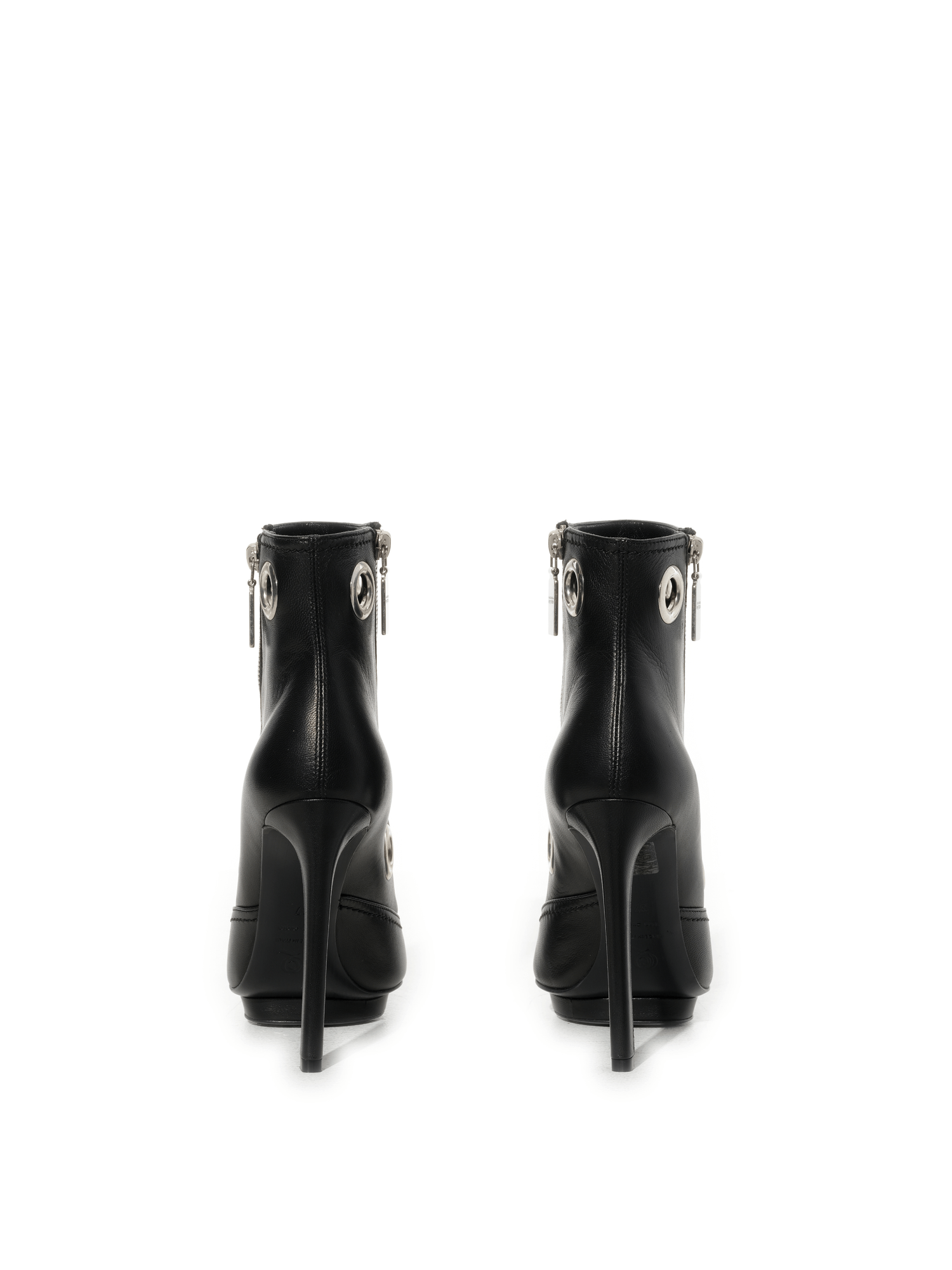 Low Boots in Black Top View | ALEXANDER MCQUEEN