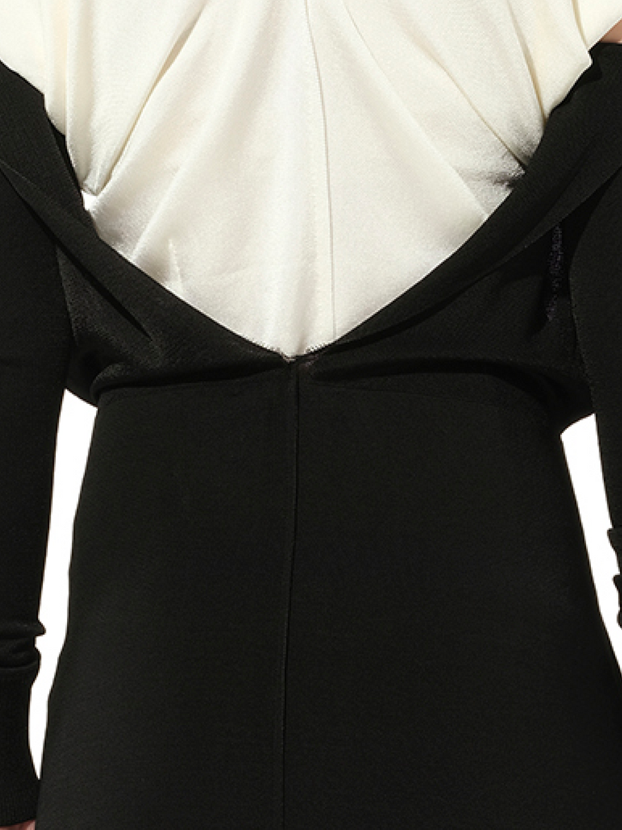 Back Panel Skirt in Black