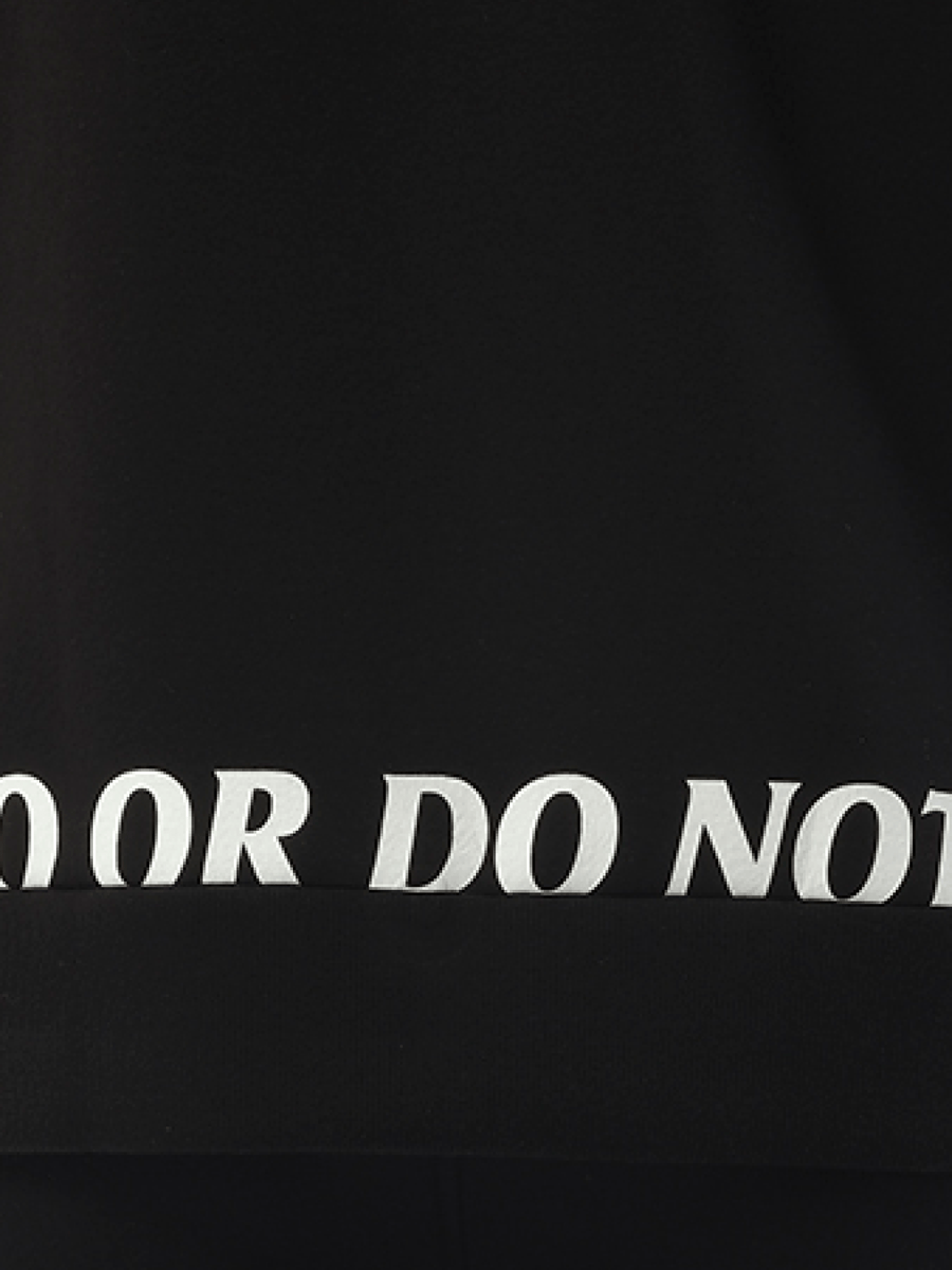 Sweatshirt in Black/White