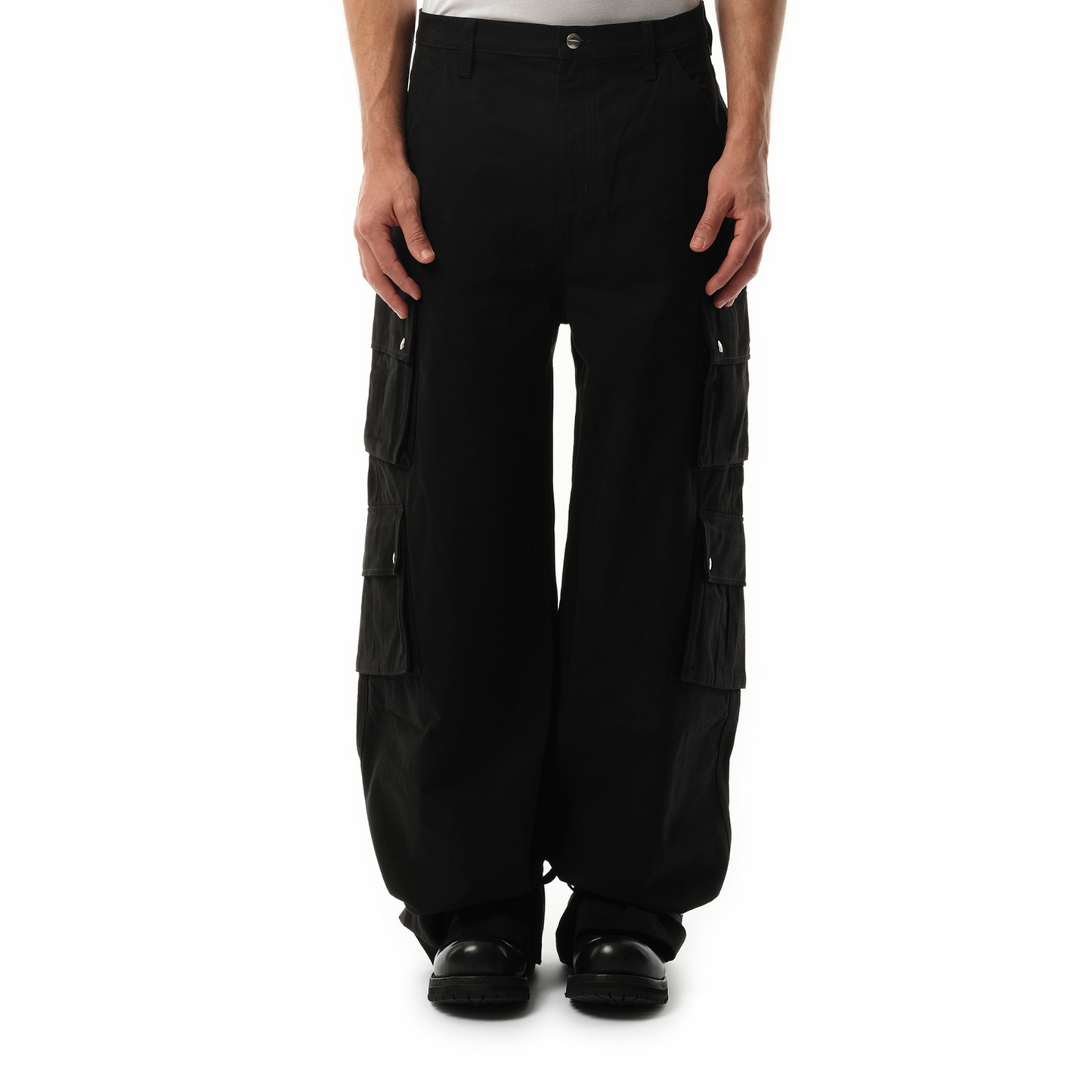 Desert Cargos in Black