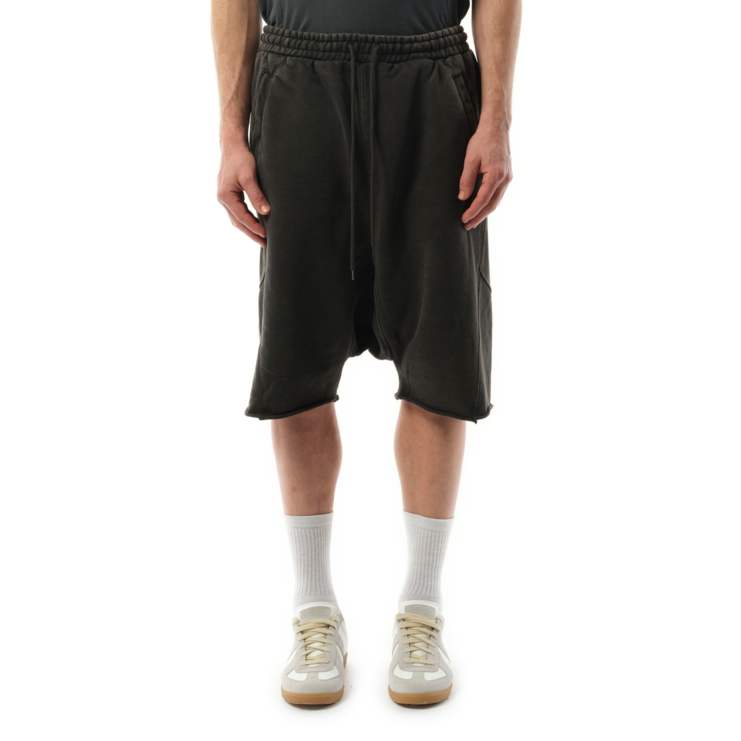 Heavy Drop Shorts in Washed Black