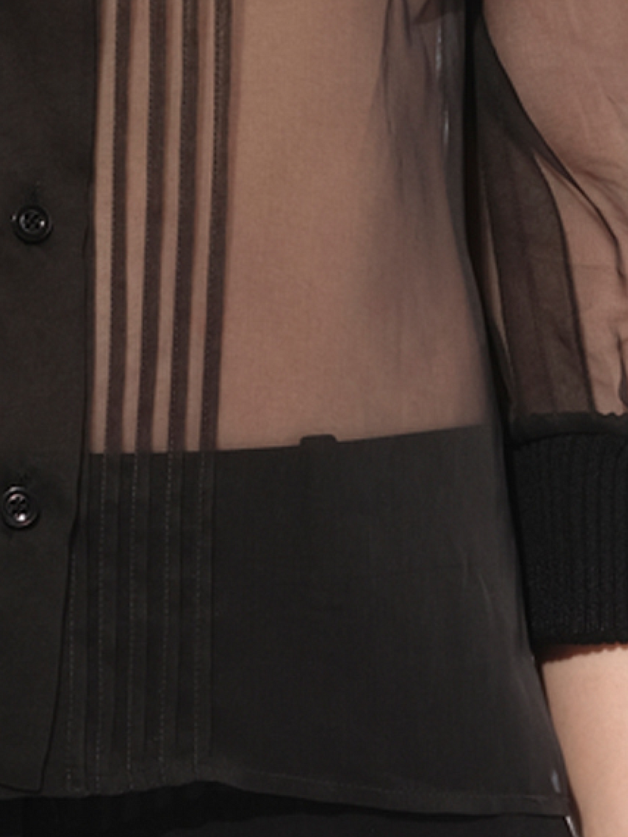 Podium Blouse in Black