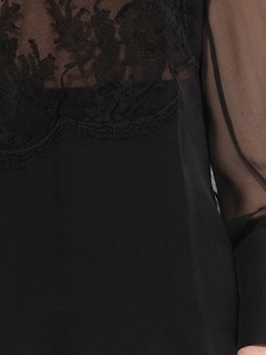 Podium Blouse in Black