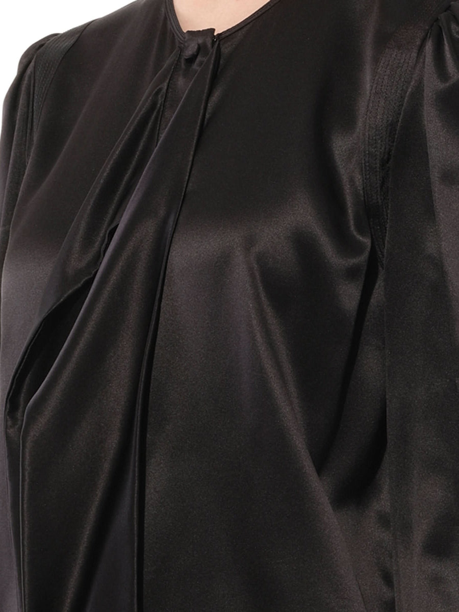 Podium Shirt in Black