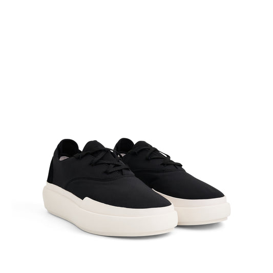 Ajatu Court Low Sneaker in Black/White