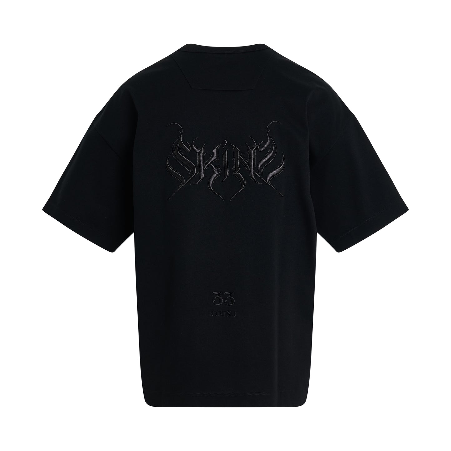 Semi-Over Fit Graphic Embroidered T-Shirt in Black