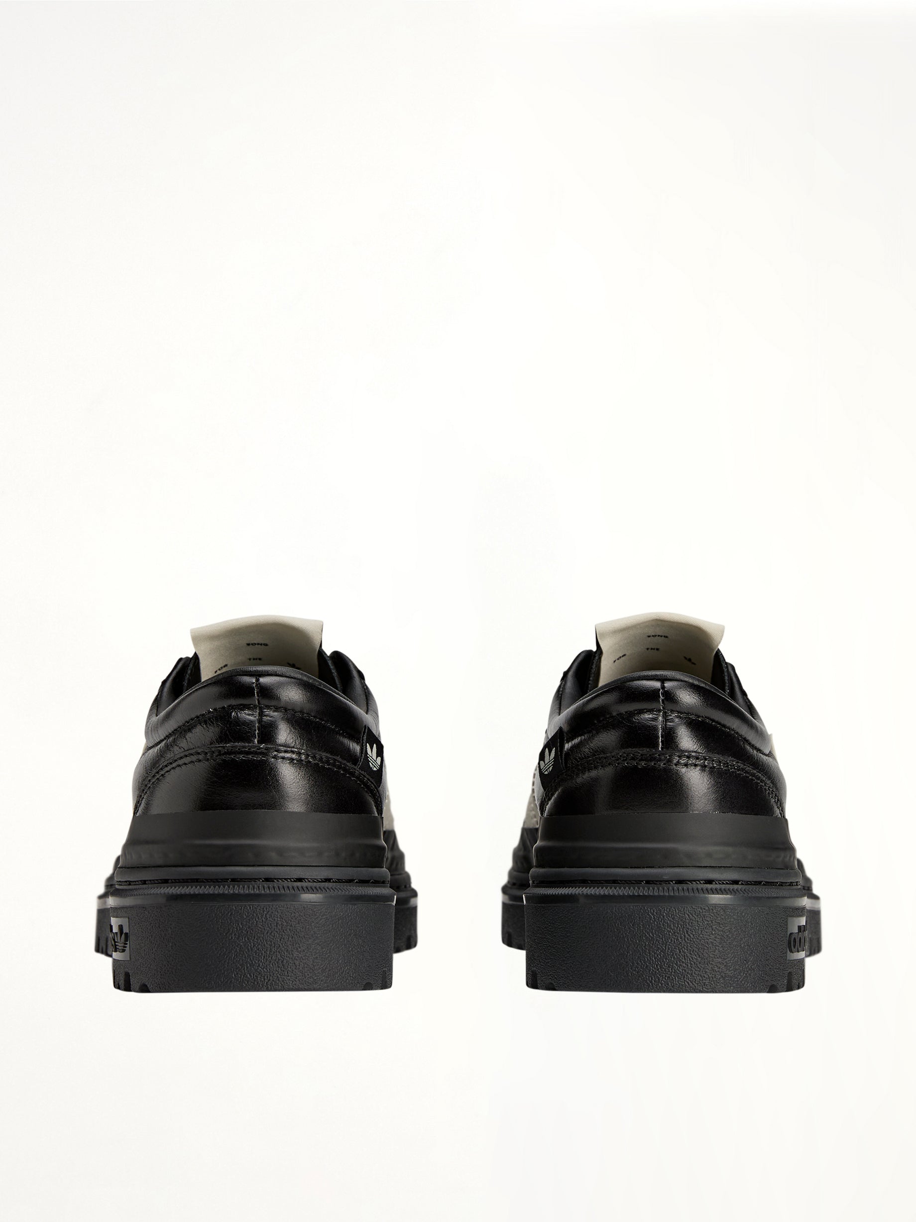Adidas x SFTM Samba LX Freizeit in Core Black