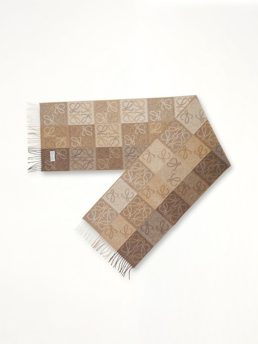 Anagram Wool Scarf in Beige/White
