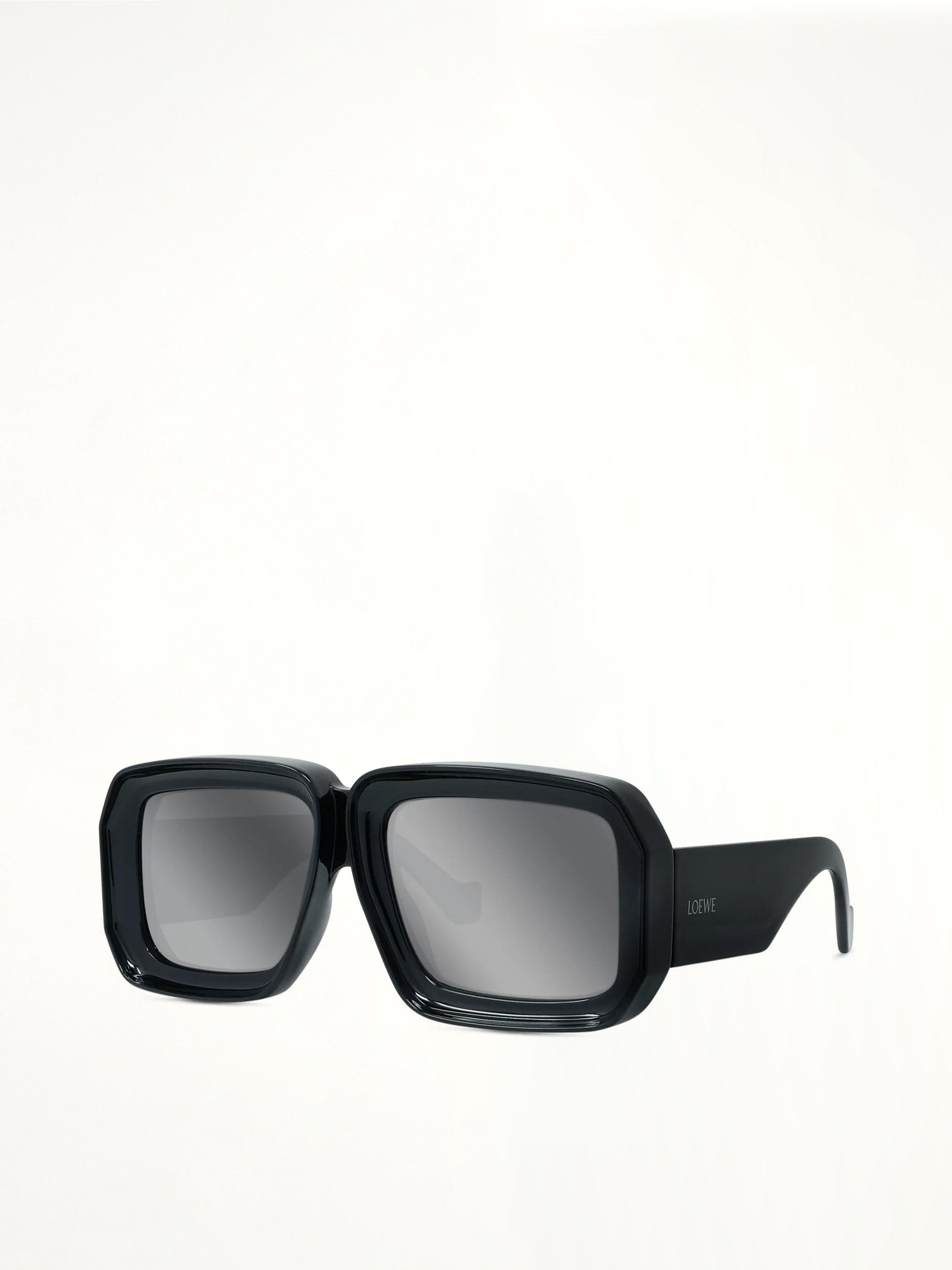 LW40064U INJECTED Sunglasses in Black