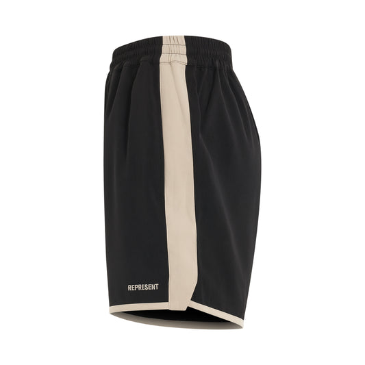 Souvenir Shorts in Black