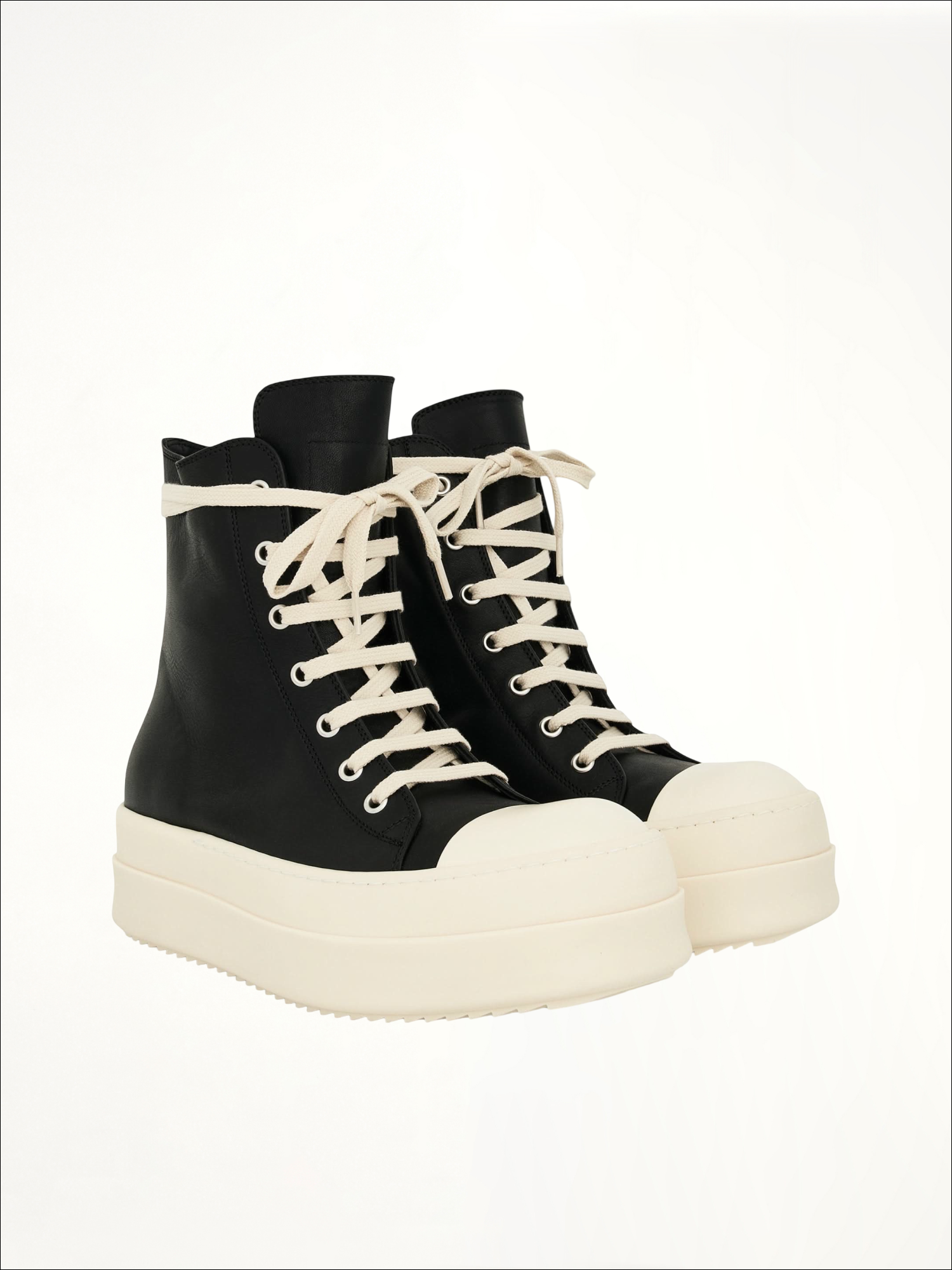 Mega Bumper Sneaker in Black/Milk