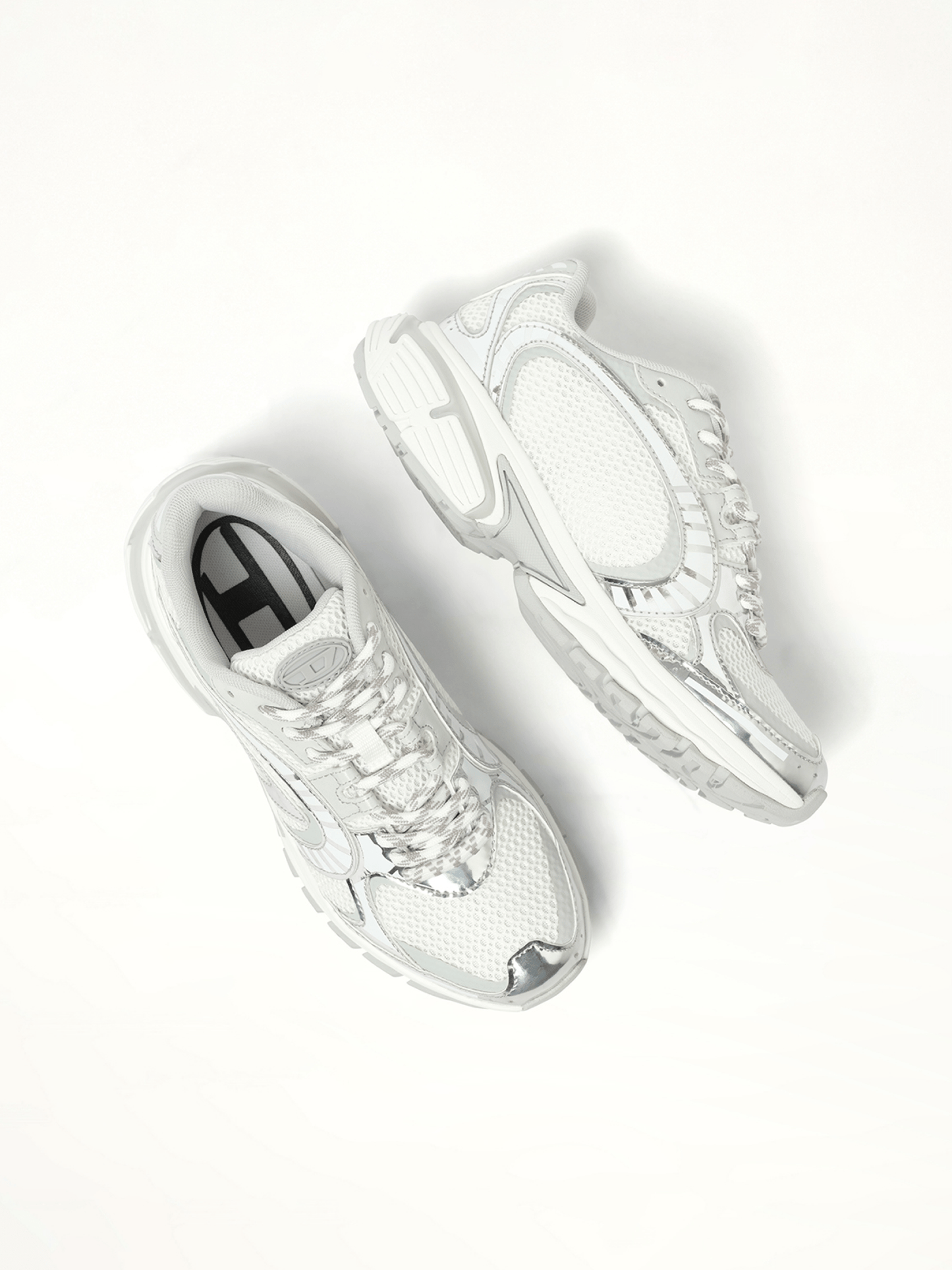 S-PRO-V-DENSE Low Sneaker in White/Silver