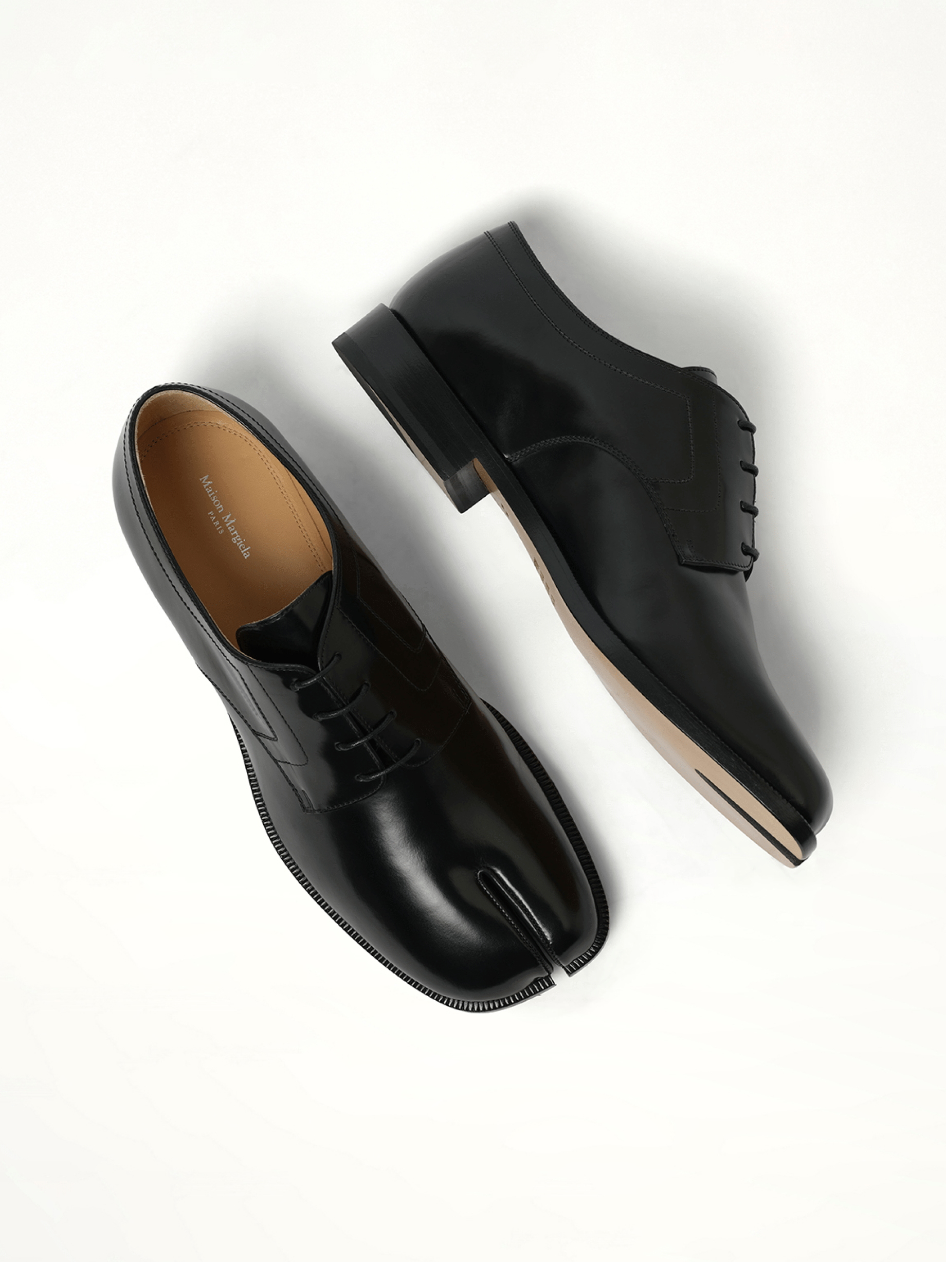 Tabi Lace-Up Derby in Black Top View | MAISON MARGIELA