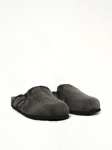D-WOODSTOCK Slip-on in Black Front View | DIESEL