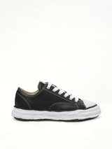 Peterson 23 OG Low Leather Sneaker in Black/White Side View | MAISON MIHARA YASUHIRO