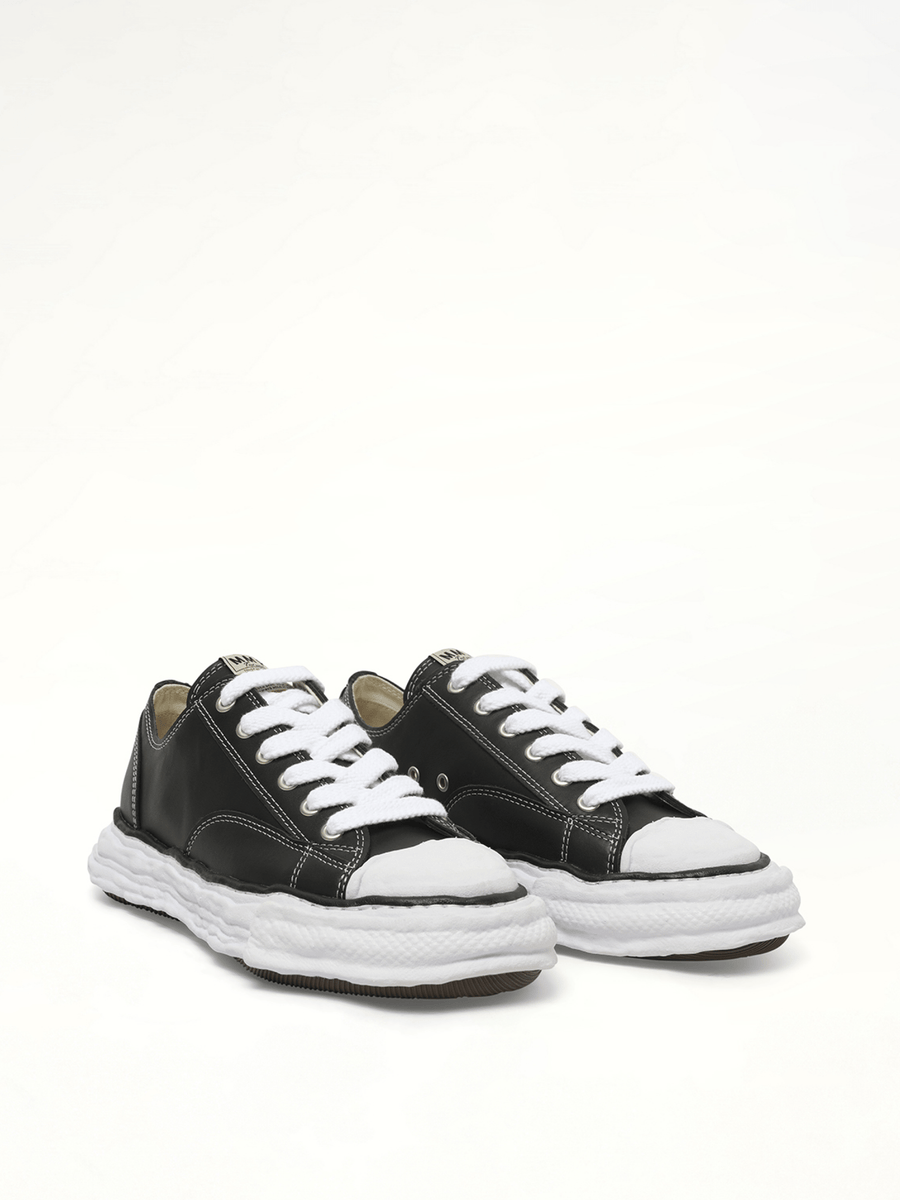 Peterson 23 OG Low Leather Sneaker in Black/White Front View | MAISON MIHARA YASUHIRO