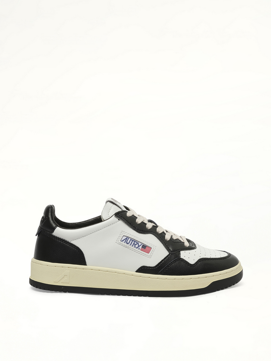 Medalist Low Bicolour Sneakers in White/Black Side View | AUTRY