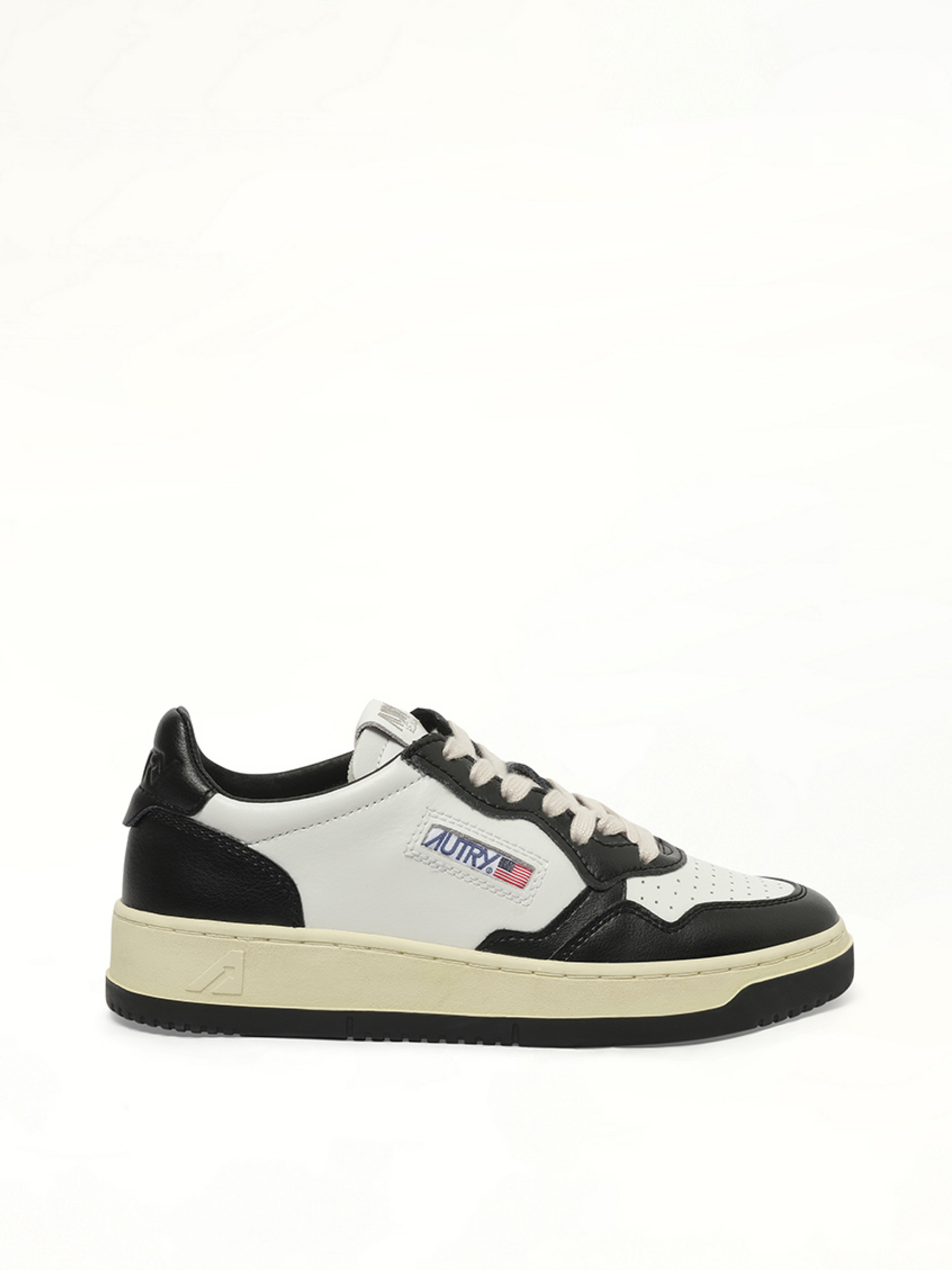 Medalist Low Bicolour Sneakers in White/Black Side View | AUTRY
