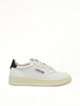 Medalist Low Sneakers in White/Black Side View | AUTRY