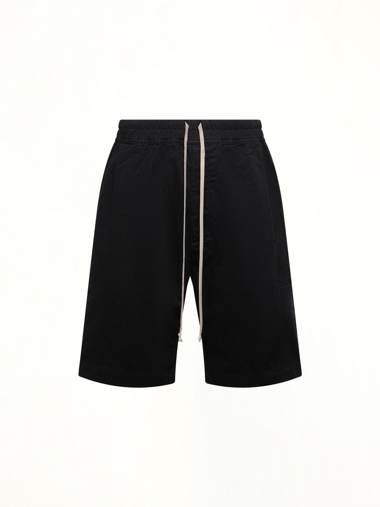 Pusher Shorts in Black