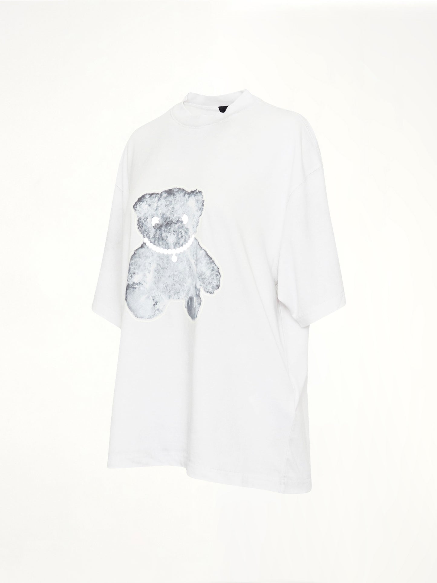 Pearl Necklace Teddy T-Shirt in White
