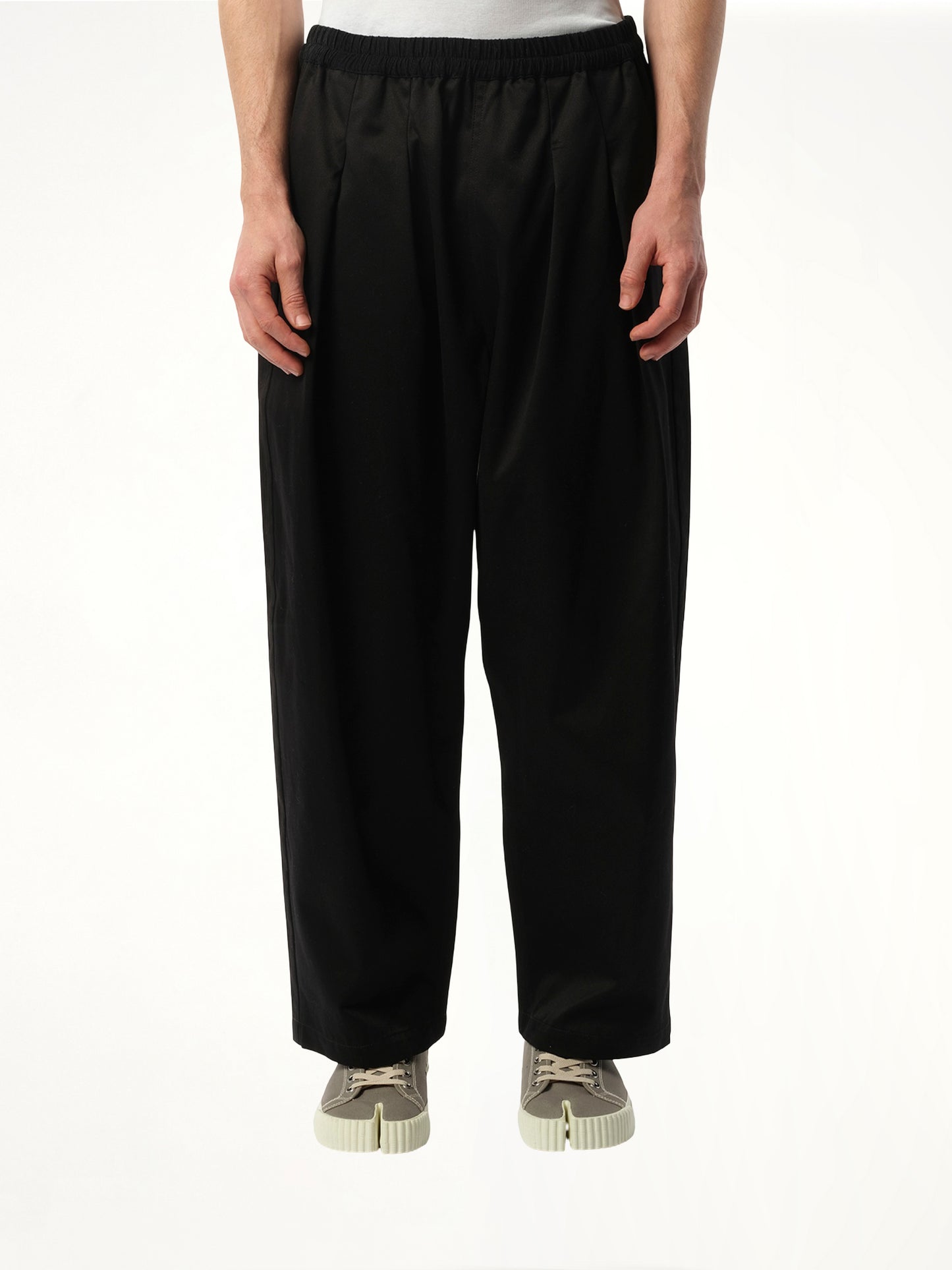 Stone Washed Relax Chinos in Black
