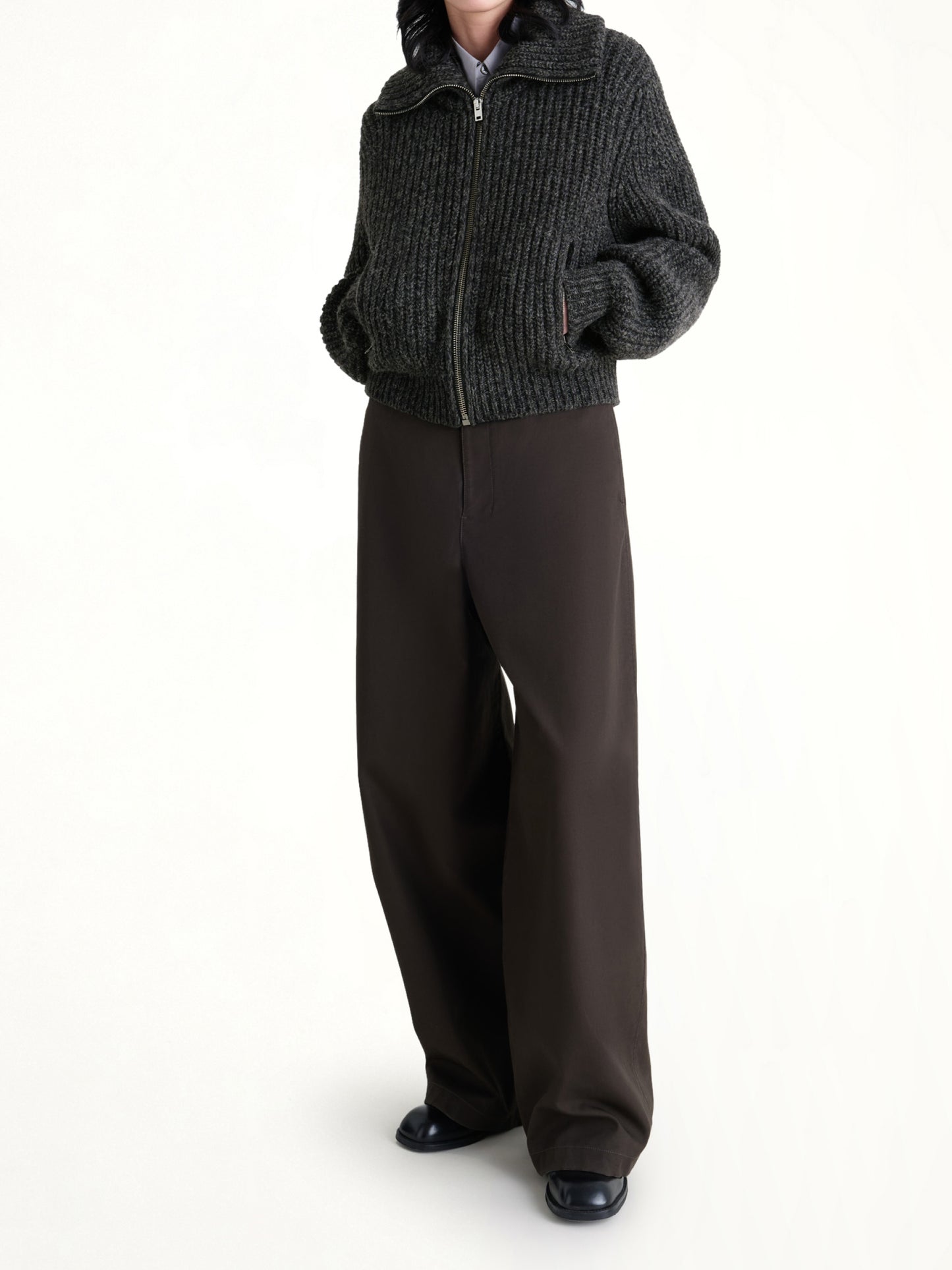 Zipped Cardigan in Black / Mink Brown