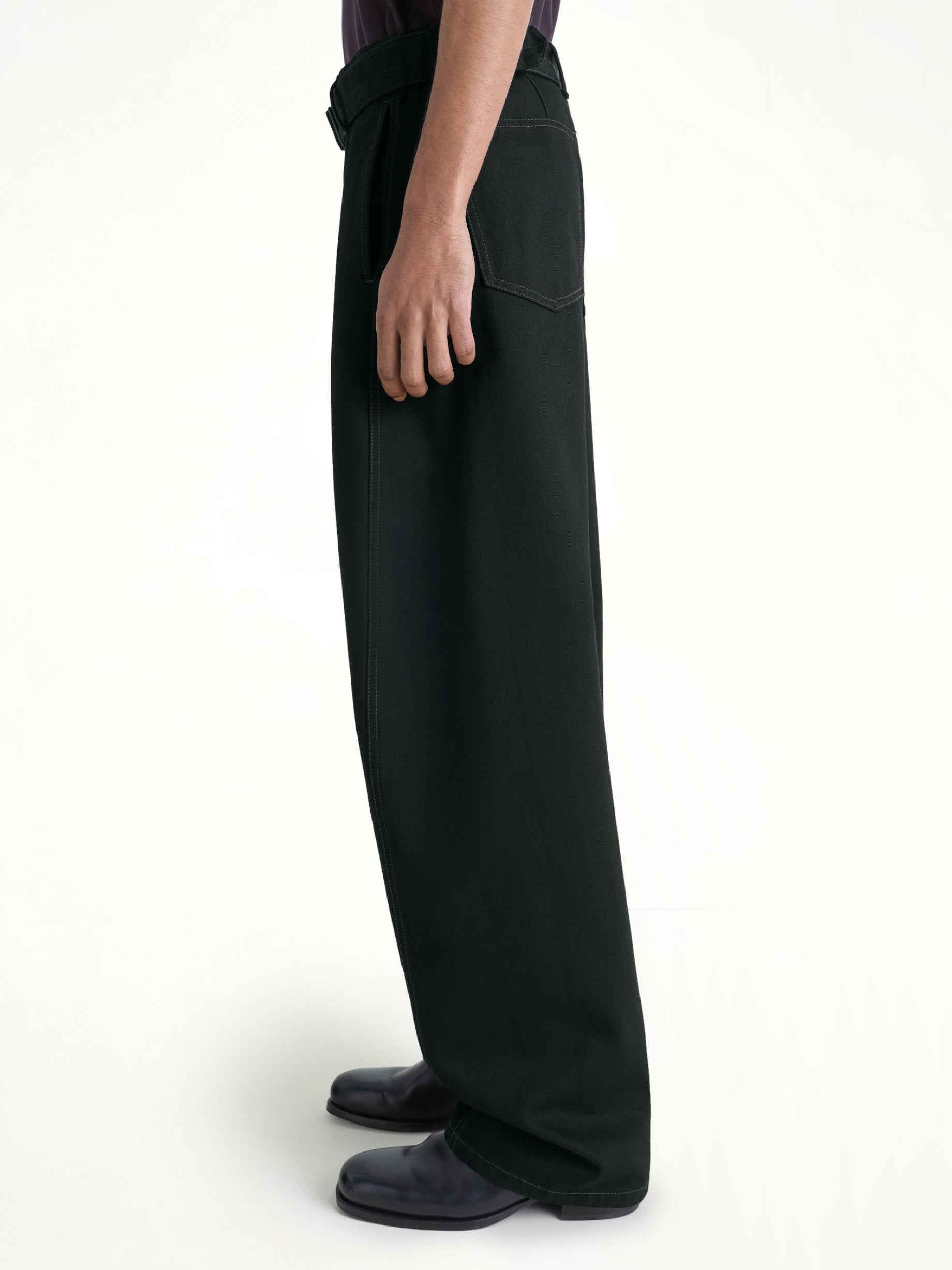 Twisted Belted Pants In Black