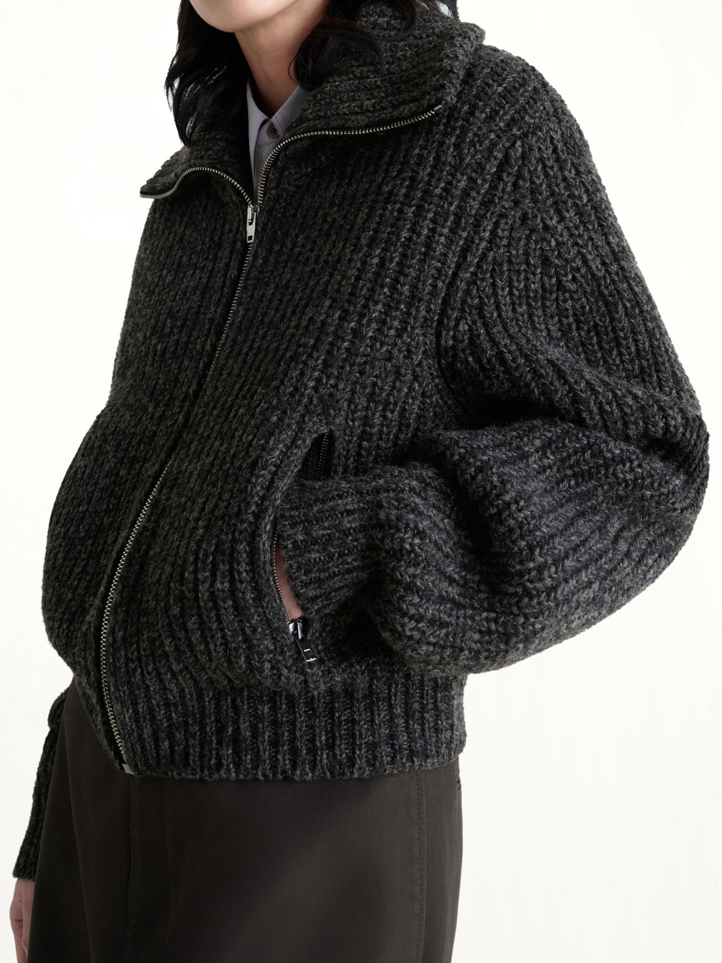 Zipped Cardigan in Black / Mink Brown