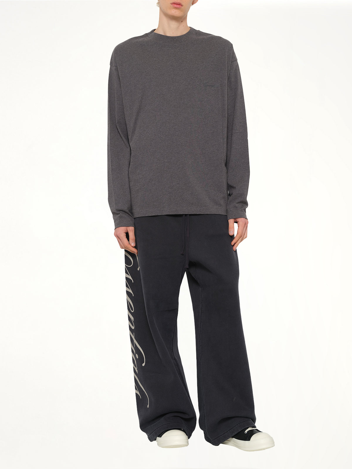 Classic Long Sleeve T-Shirt in Charcoal Heather